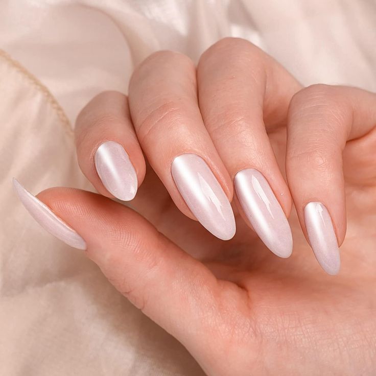 Pearl nails